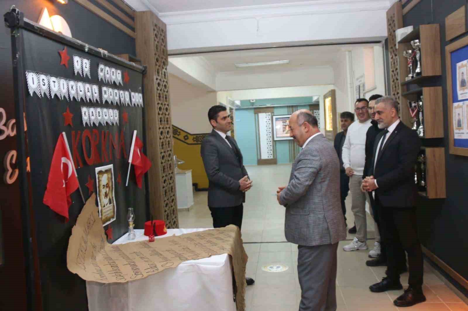 M&uuml;d&uuml;r Başyiğit: &ldquo;Sınava &ccedil;ok &ccedil;alışarak liseye yerleşme ideallerinizi ger&ccedil;ekleştirin&rdquo;
