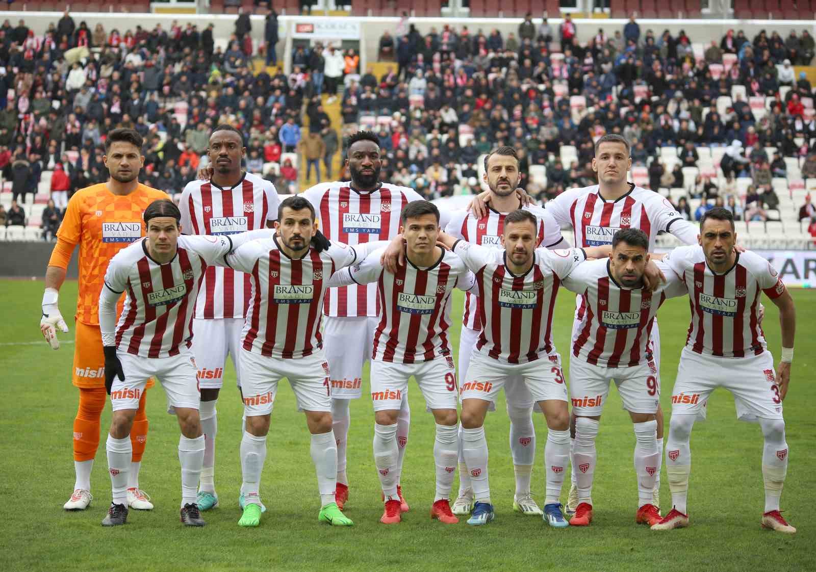 Sivasspor’da Adana Demirspor maçı kamp kadrosu belli oldu