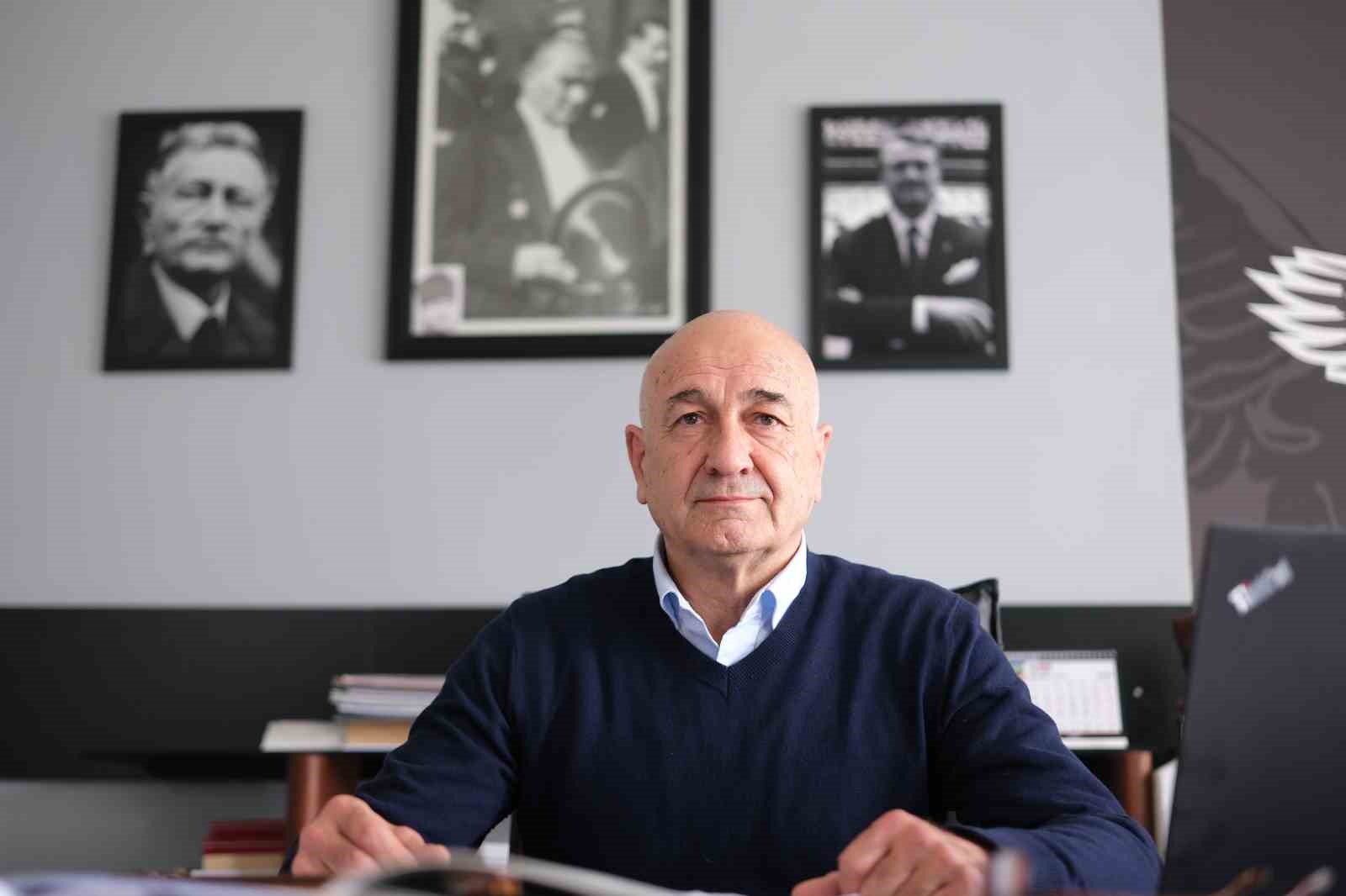 Mehmet Ekşi: "Bu kadar değerli bir girişimi ben ilk defa g&ouml;r&uuml;yorum"
