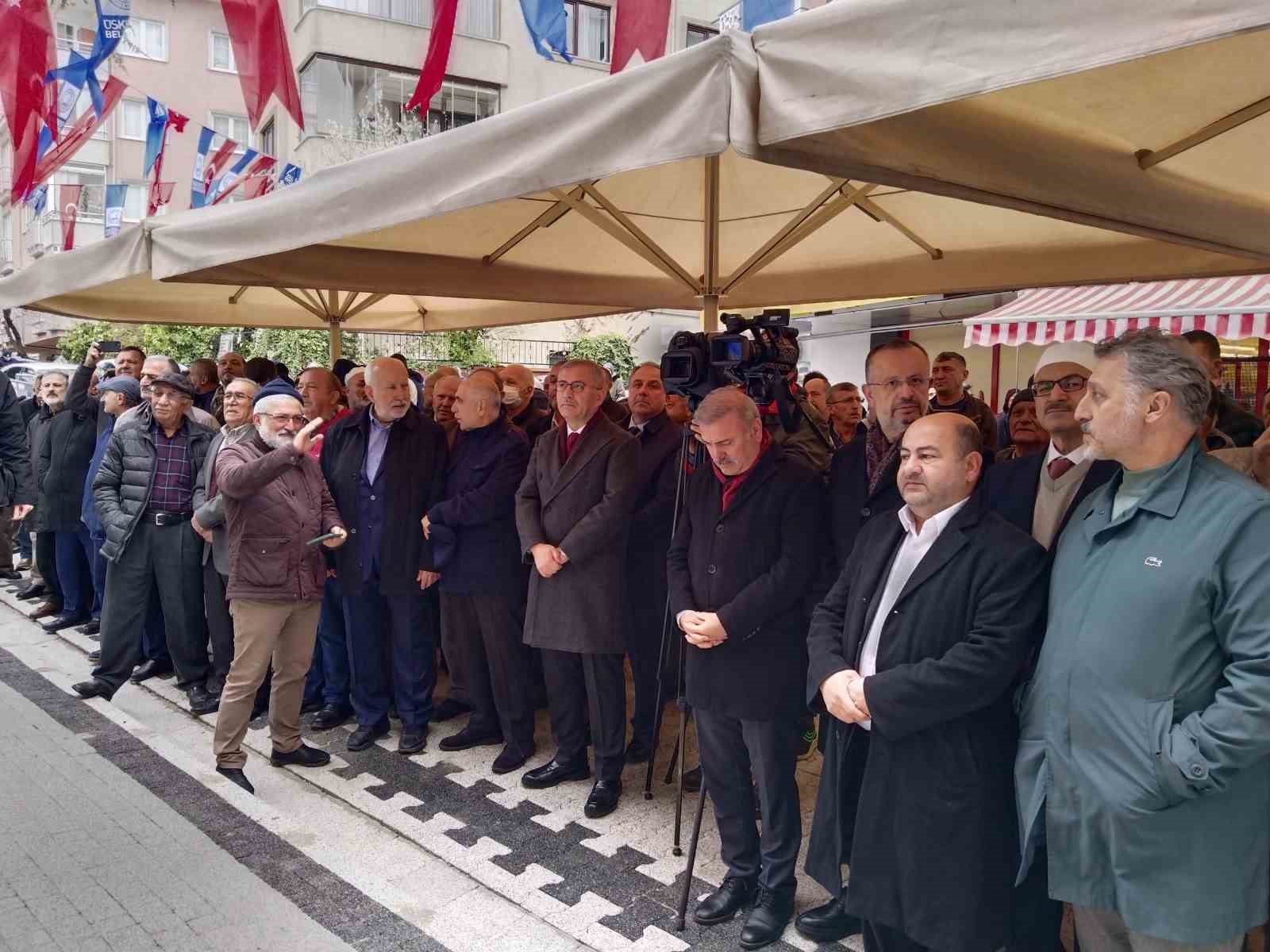 &Uuml;sk&uuml;dar&rsquo;da G&uuml;m&uuml;şsu Camii ibadete a&ccedil;ıldı
