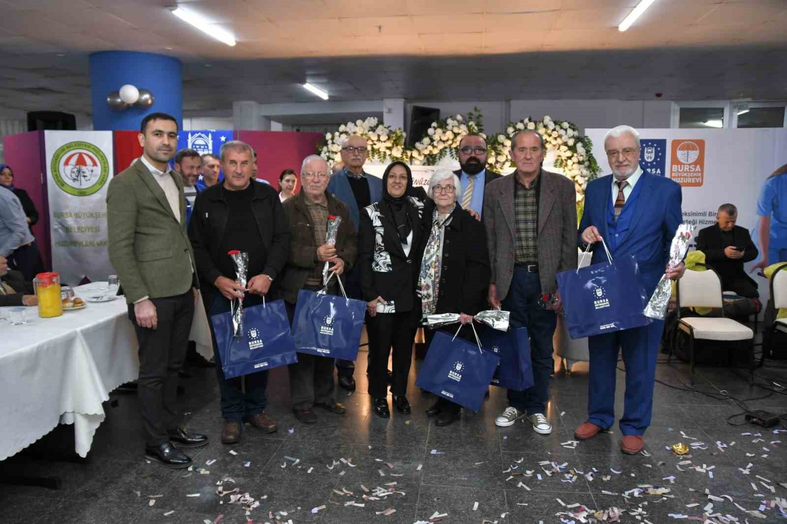 Huzurevi sakinlerine şenlik var
