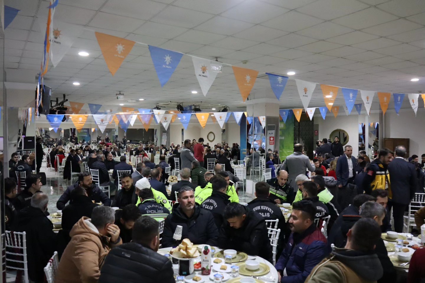 Bakan Uraloğlu, AK Parti K&uuml;tahya İl Başkanlığını tarafından d&uuml;zenlenen iftar programına katıldı
