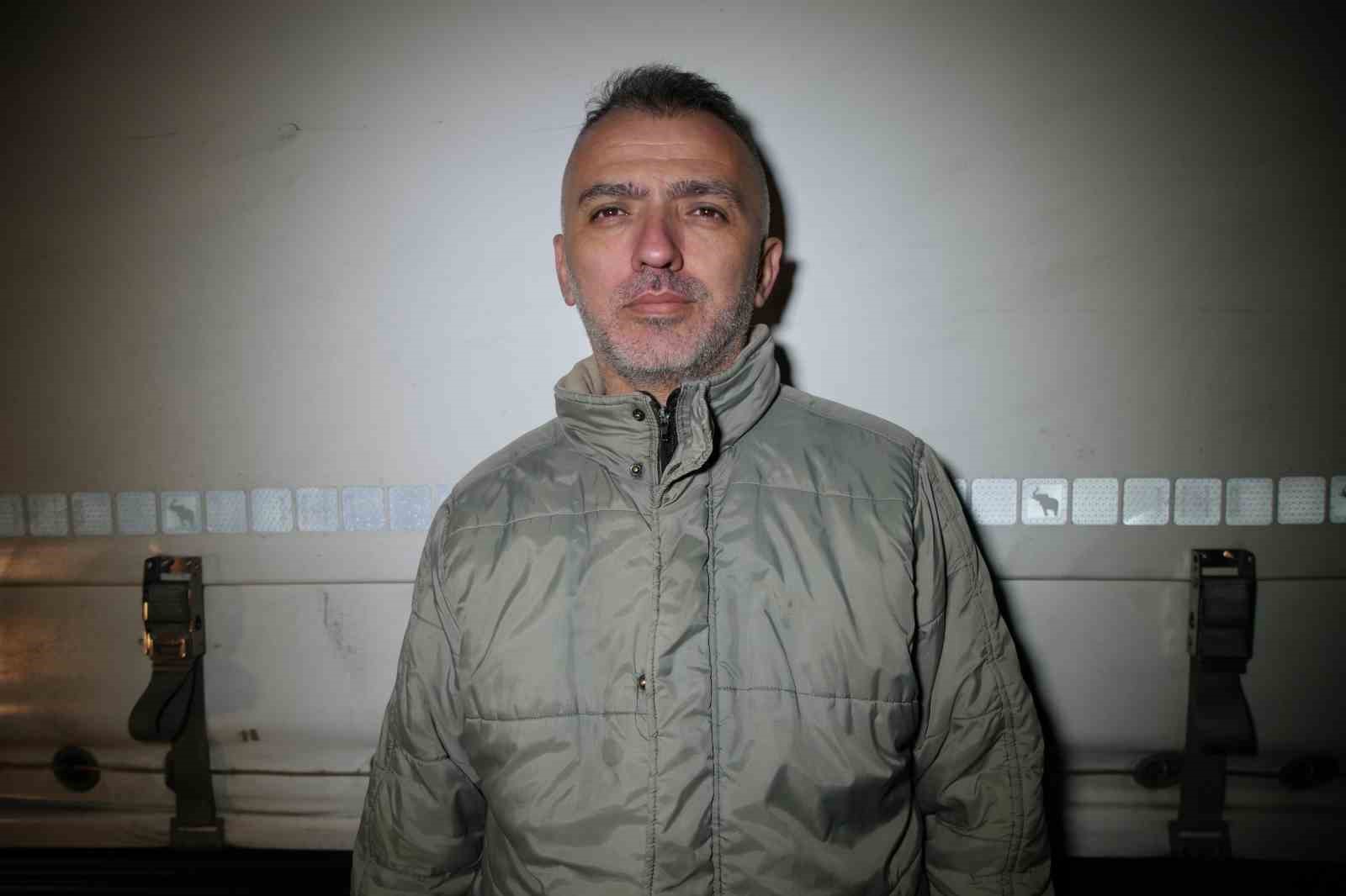 Edirne&rsquo;de şof&ouml;rler 20 kilometrelik tır kuyruğunda sahur yaptı
