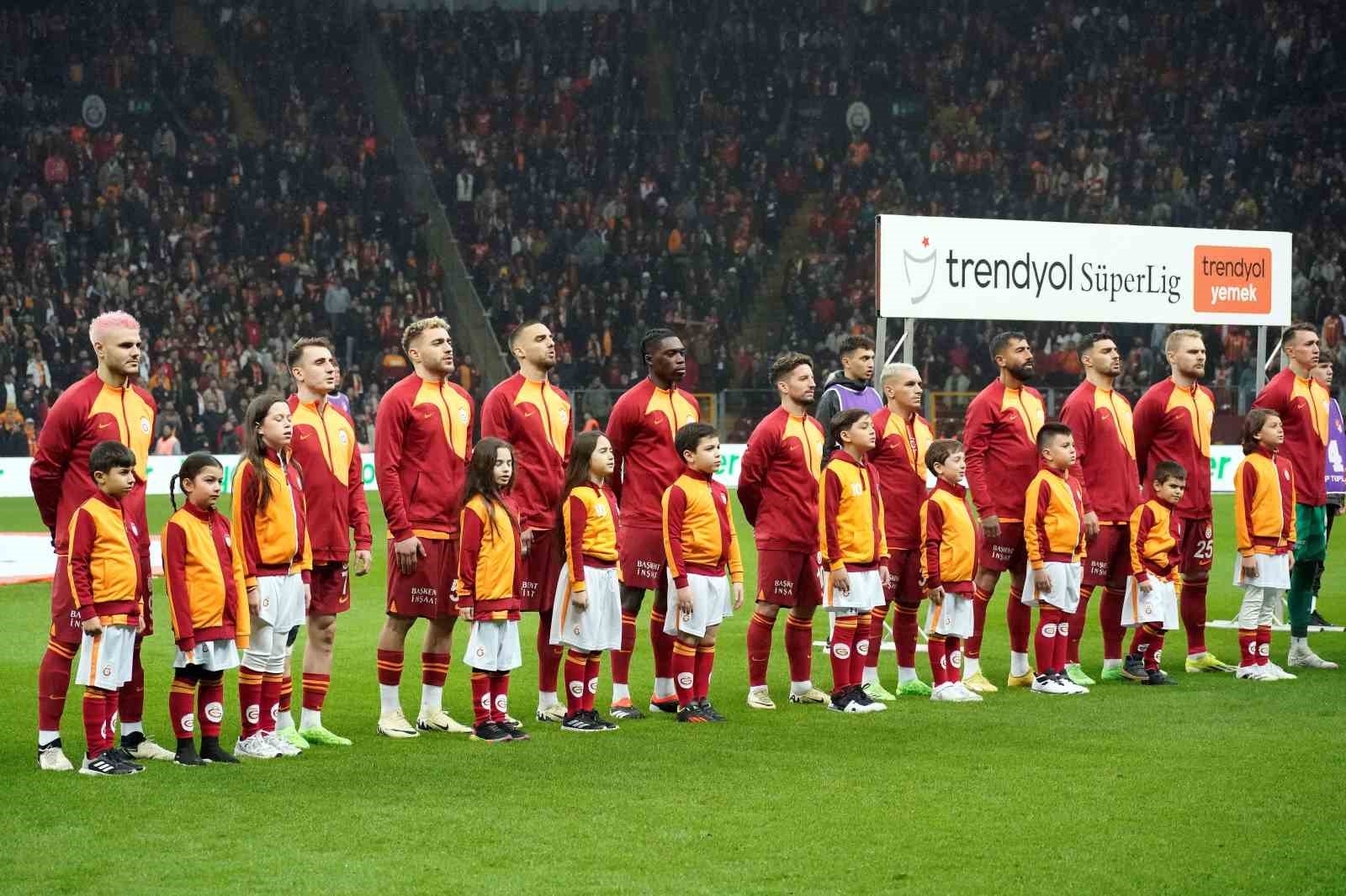 Galatasaray, milli arada Antalya’da kamp yapacak 