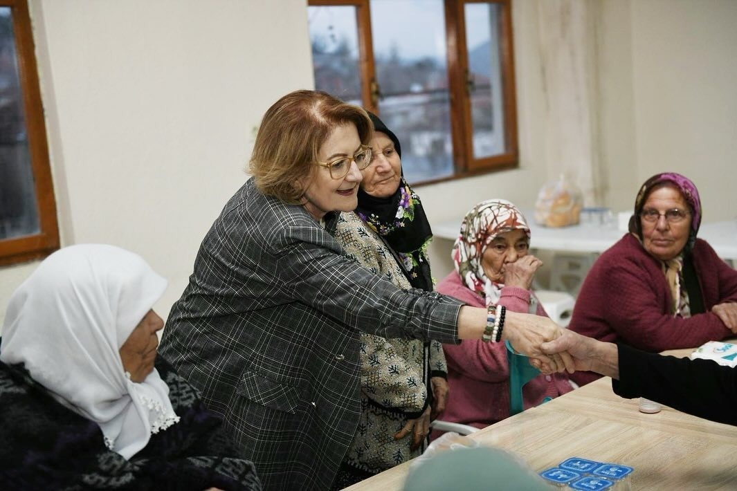 Bozkurt Belediyesinin iftar sofrasını Çambaşı Mahallesi’nde kurdu