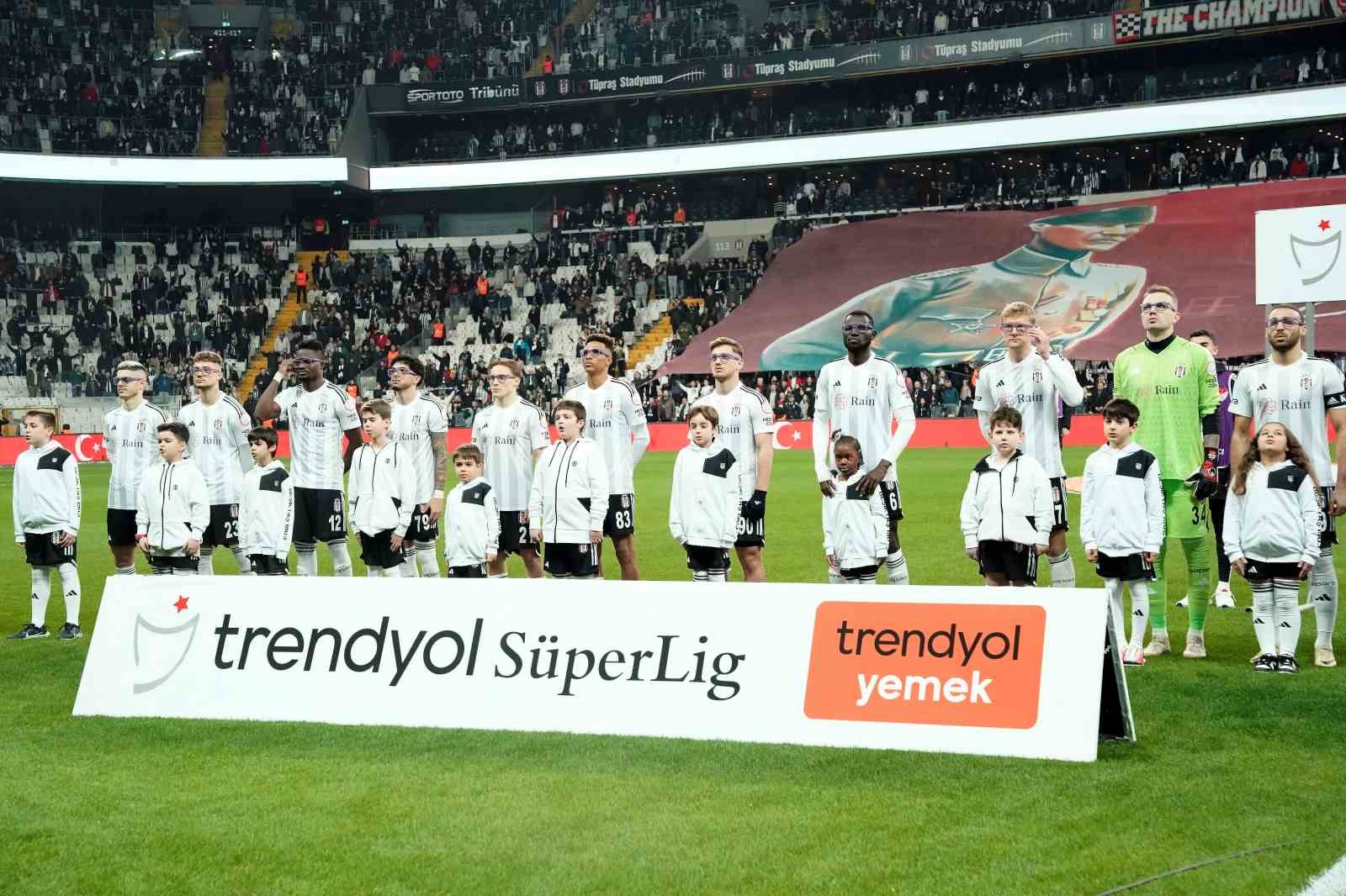 Fernando Santos, Antalyaspor karşısında 5 değişiklik