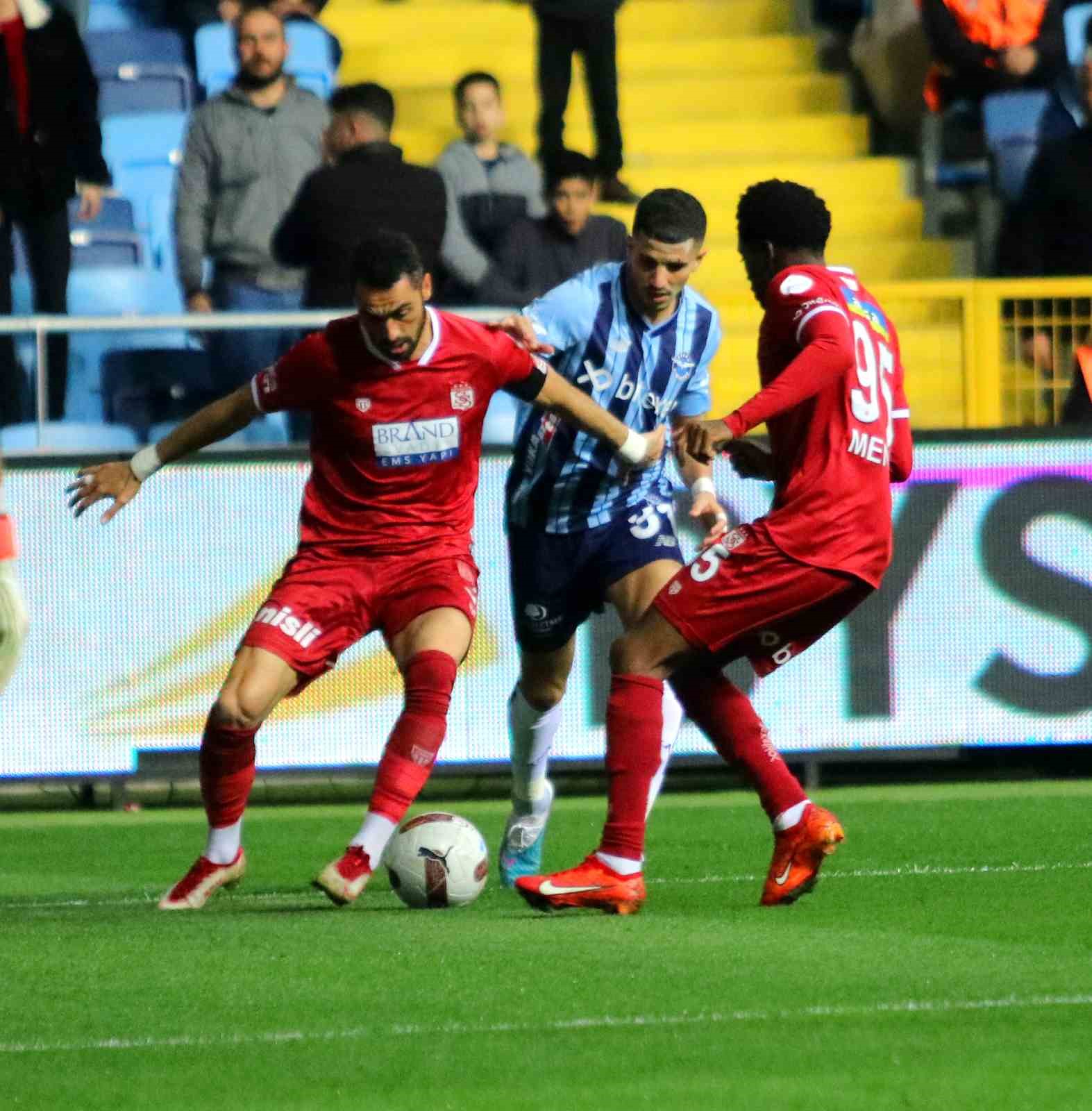 Trendyol S&uuml;per Lig: Adana Demirspor: 1 - Sivasspor: 0 (Ma&ccedil; devam ediyor)
