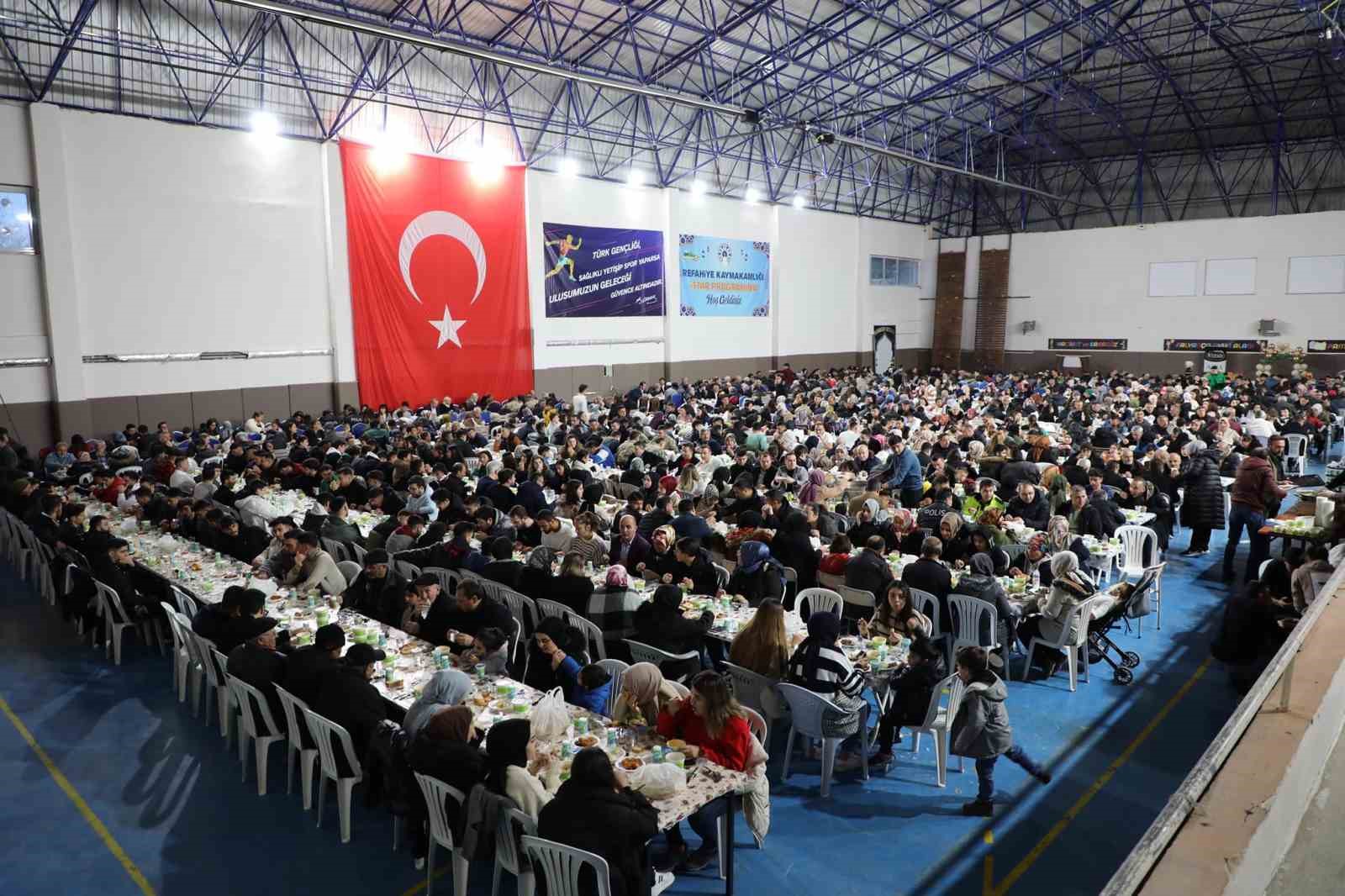 Refahiyeliler iftar programında buluştu