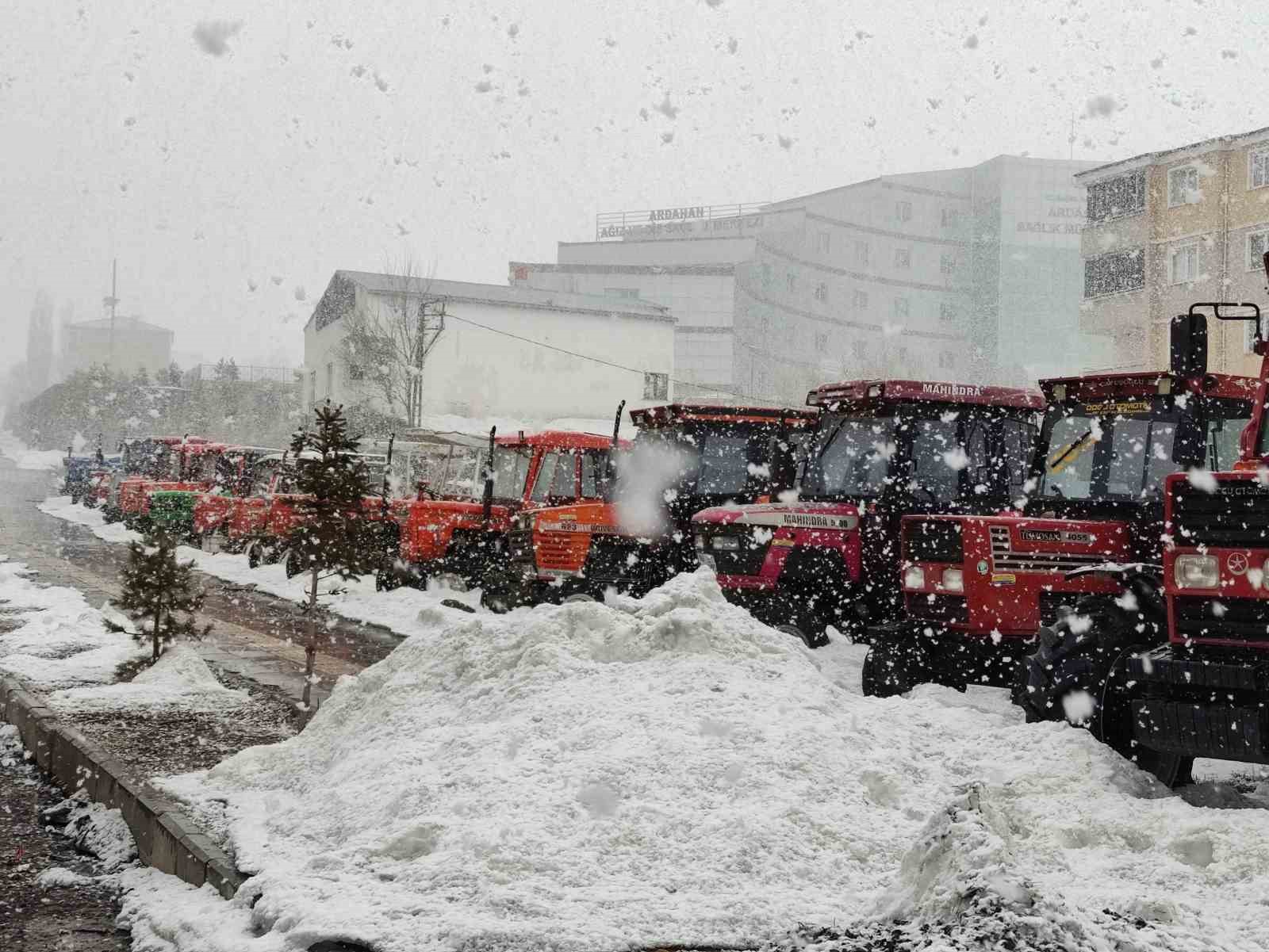 Mart ayında Ardahan’a kar sürprizi
