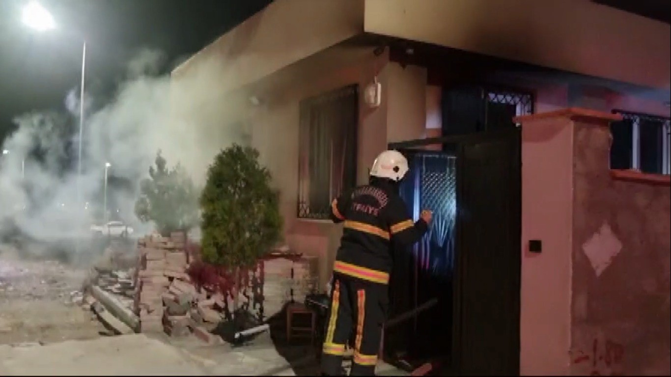 Kahramanmaraş&rsquo;ta ikamet yangını

