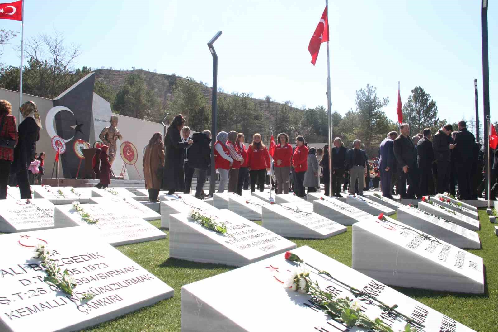 Çanakkale Zaferi’nin 109. yıldönümünde şehitler dualarla anıldı