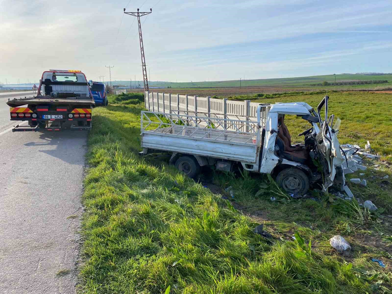Bandırma-Karacabey yolunda trafik kazası: 1 ölü, 1 yaralı