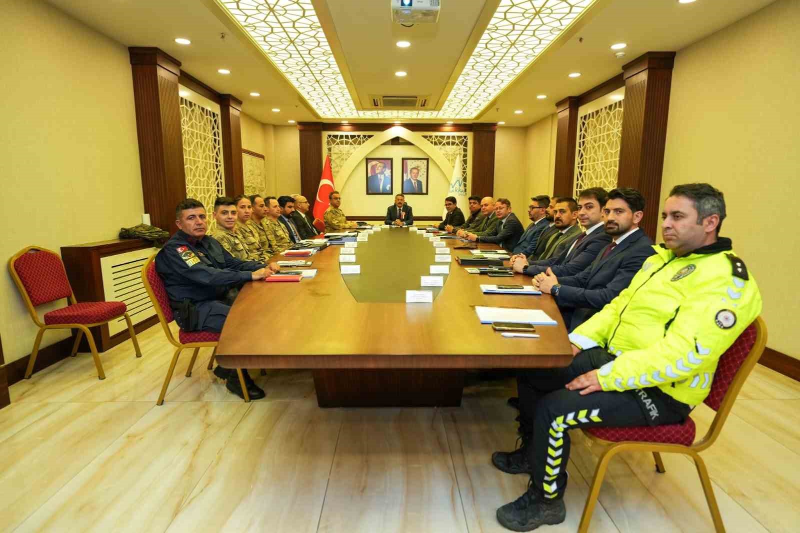 Vali Çelik: "Asayiş olaylarında düşüşler sürüyor"