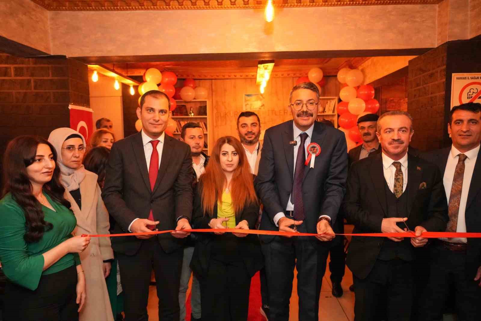 Hakkari’de  “Ölümsüz Kahramanlar Köşesi” açıldı