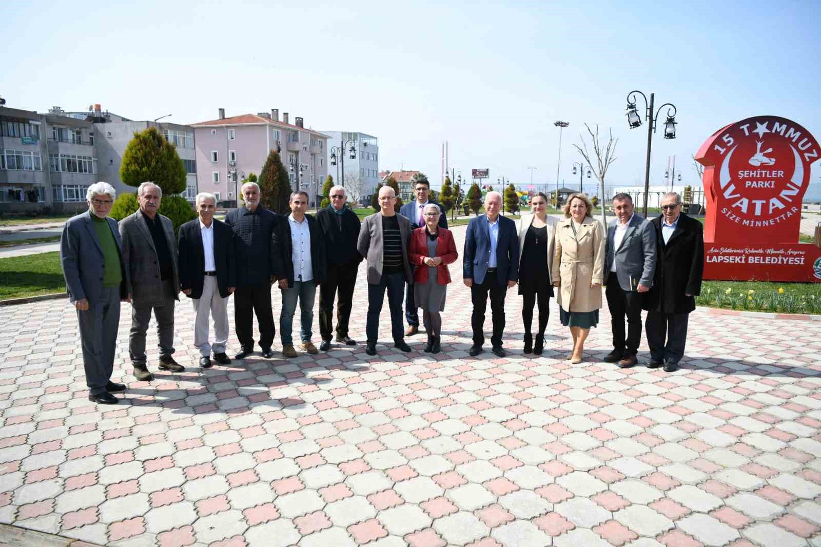 Lapseki’de 5. Kitap Festivali ve İmza Günleri’nin açılışı gerçekleşti