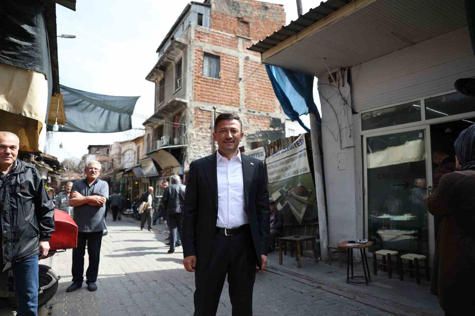 Hamza Dağ&rsquo;dan Basmane esnafına m&uuml;jde
