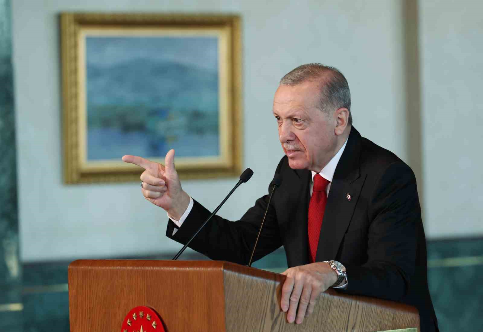 Cumhurbaşkanı Erdoğan “İBB nereye gittiği belli olmayan deste deste para görüntüleri ile anılmakta”