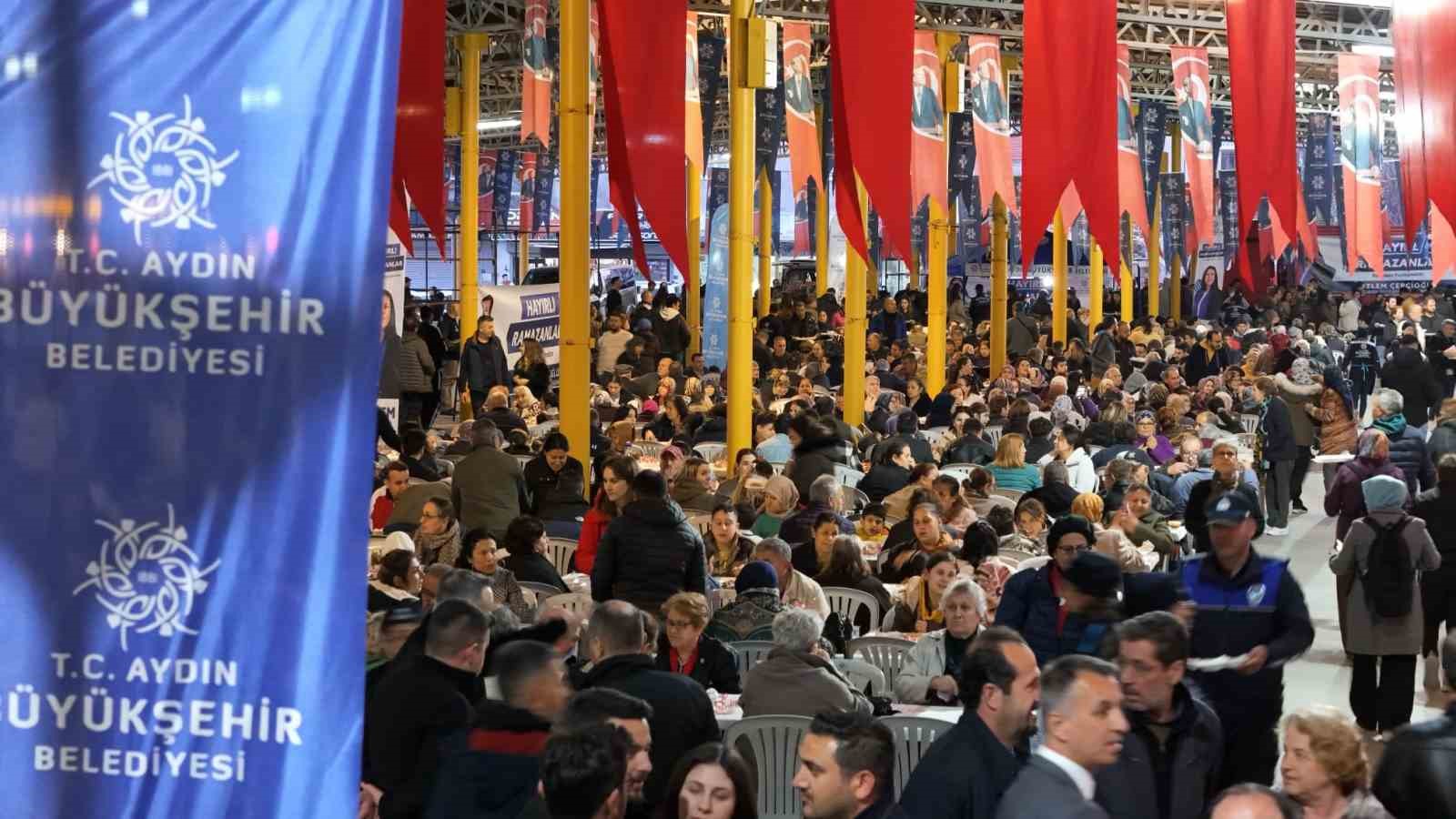 Başkan Çerçioğlu, iftarda Sökeli vatandaşlarla buluştu