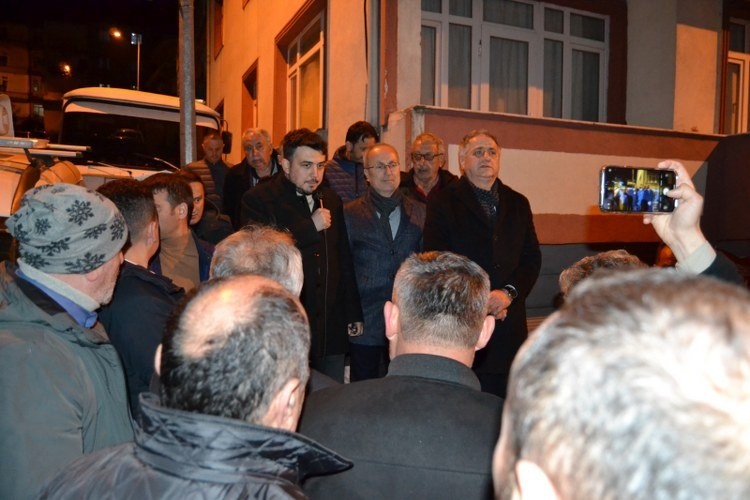 Sezer, Kavaklık sakinlerine Kentsel D&ouml;n&uuml;ş&uuml;m Projesi&rsquo;ni anlattı
