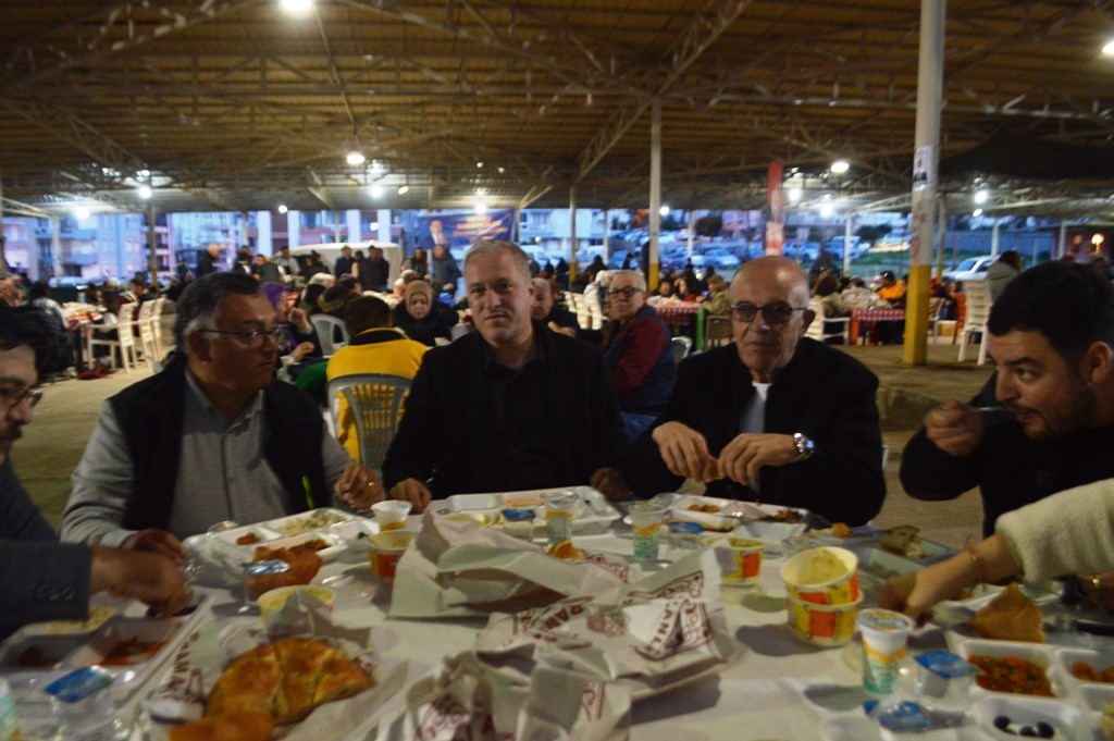 Ayvalık Belediyesi’nden 5 bin kişilik iftar