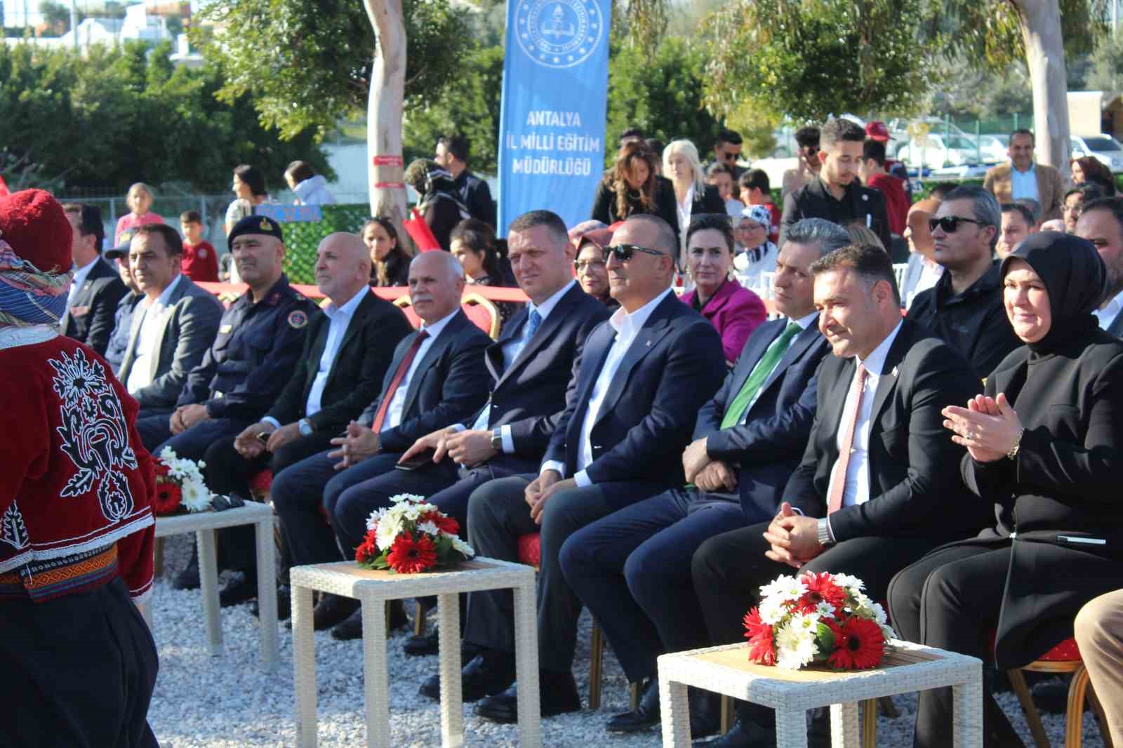 AK Parti Antalya Milletvekili Çavuşoğlu: “Antalya çok daha iyi hizmeti hak ediyor”

