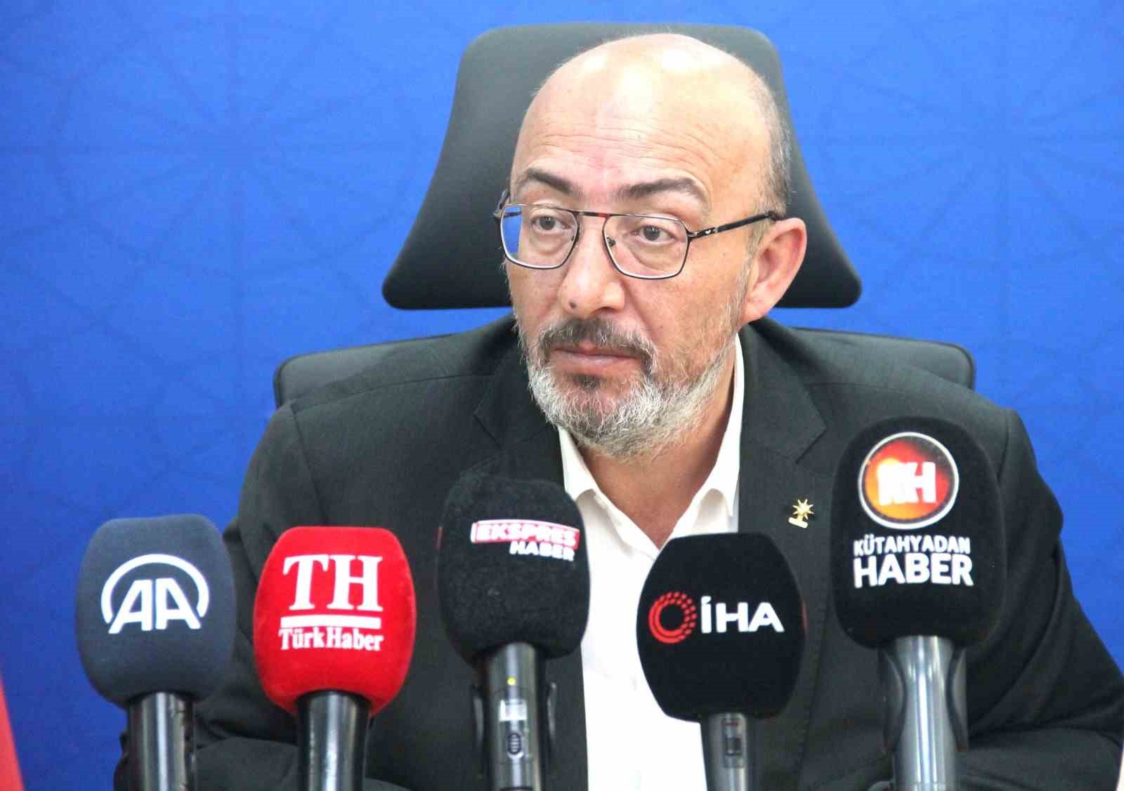 Simav Kızılcık Göletinin ihalesi yapıldı, tamamlandığında 3 bin 345 hektar tarım arazisi sulanacak