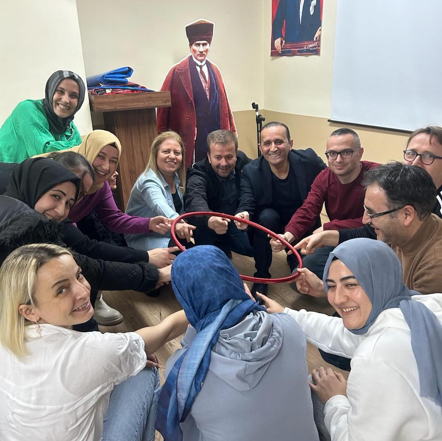 Simav’da öğretmenlere, “Etkili İletişim ve Beden Dili” konulu seminer
