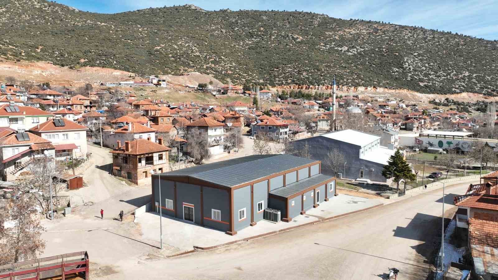 Büyükşehir’den Elmalı Yuva’ya çok amaçlı salon
