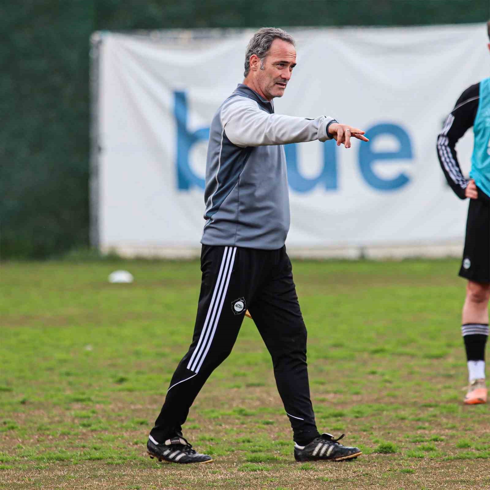 Altay’a Cüneyt Biçer de çare olamadı
