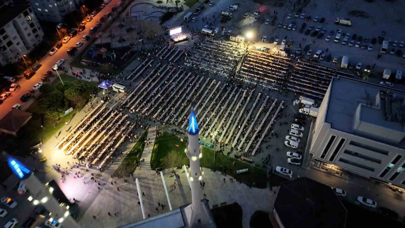 Merkezefendi Belediyesi 7 bin kişiyi iftar sofrasında buluşturdu