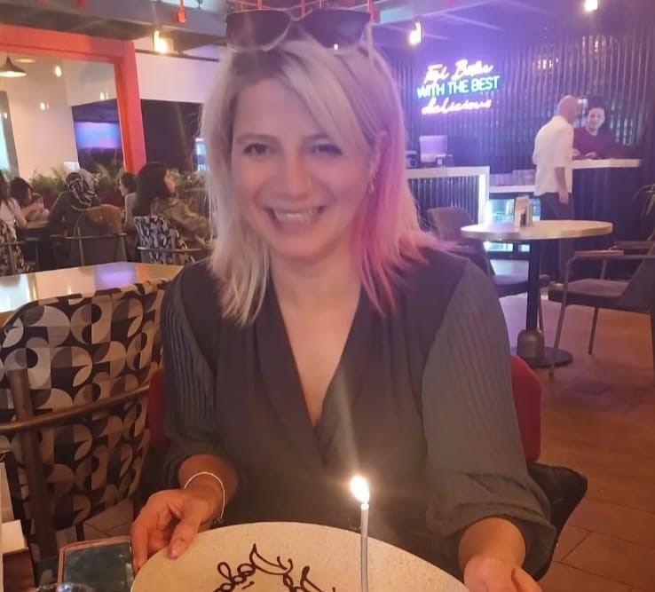 Eşi tarafından bı&ccedil;aklanarak &ouml;ld&uuml;r&uuml;len Derya son yolculuğuna uğurlandı
