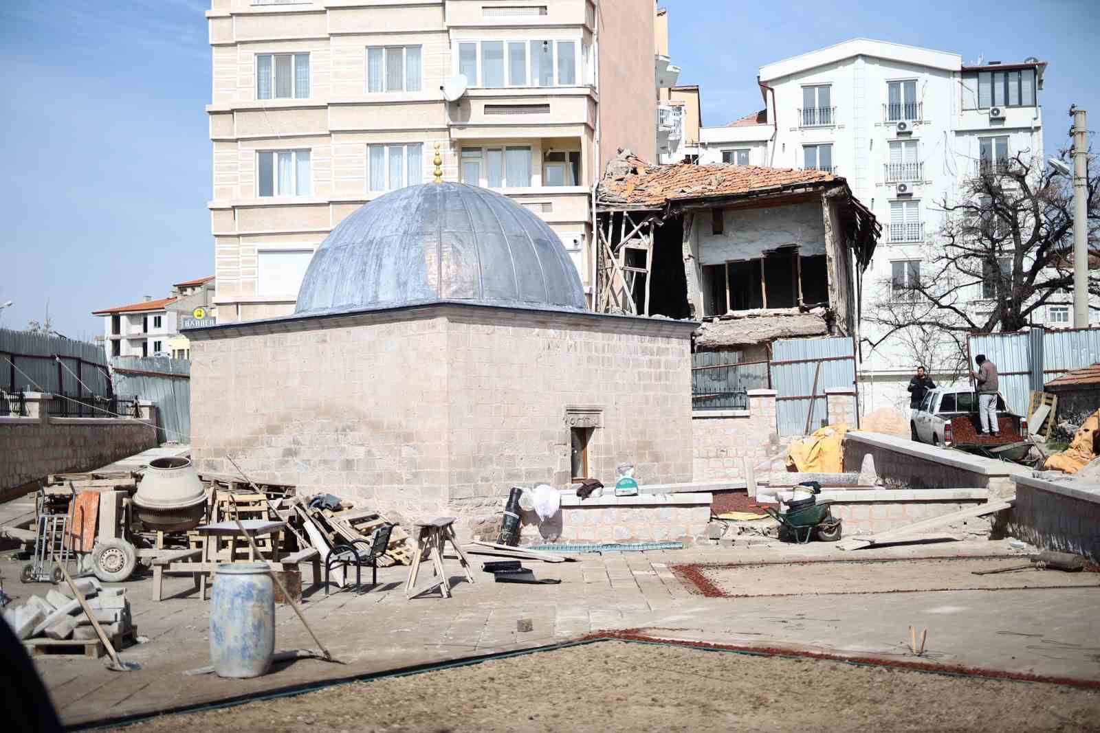 Başkan Din&ccedil;er: &ldquo;Ecdat mirası tarihi eserlerimize sahip &ccedil;ıktık&rdquo;
