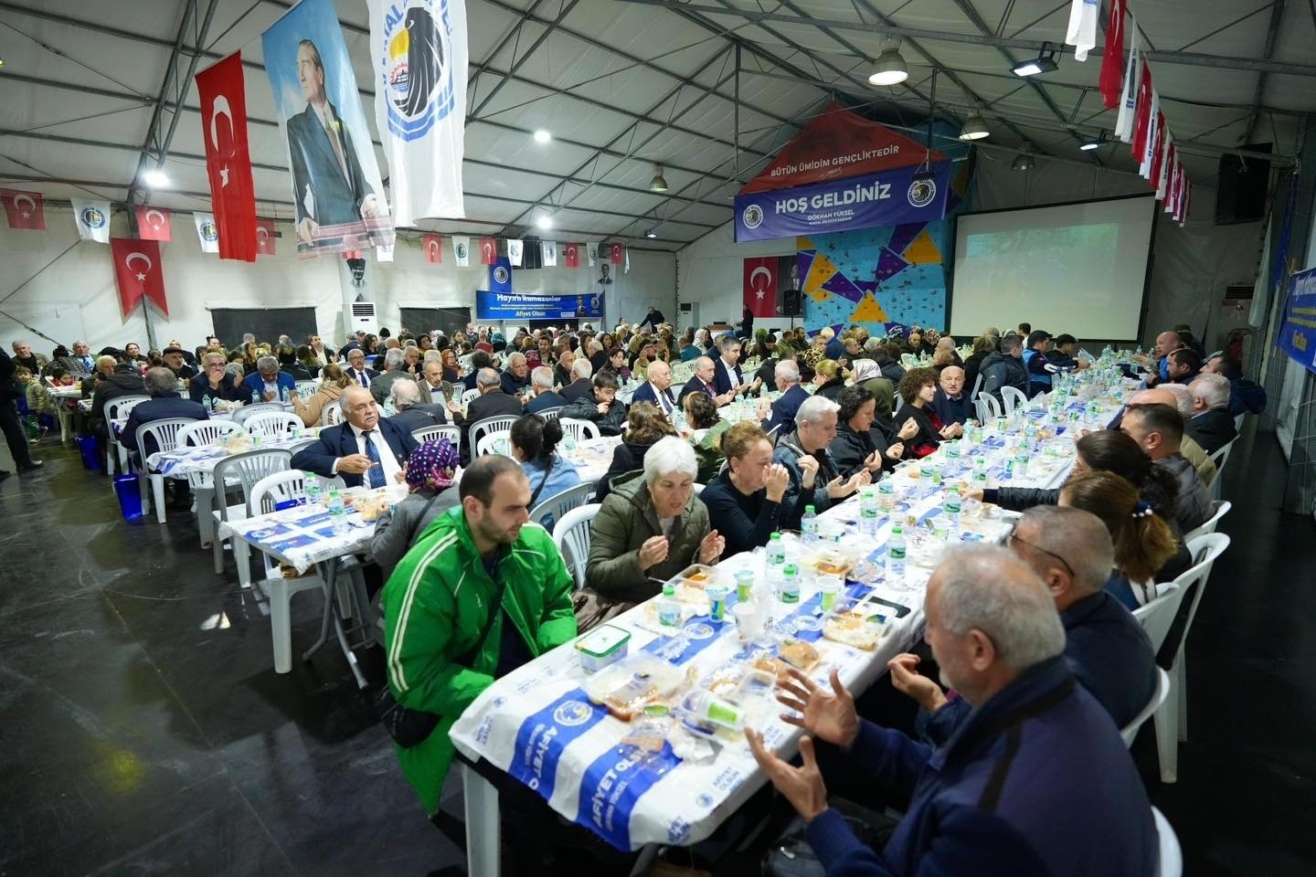 Başkan Yüksel, şehit aileleri ve gaziler ile iftar yemeğinde buluştu
