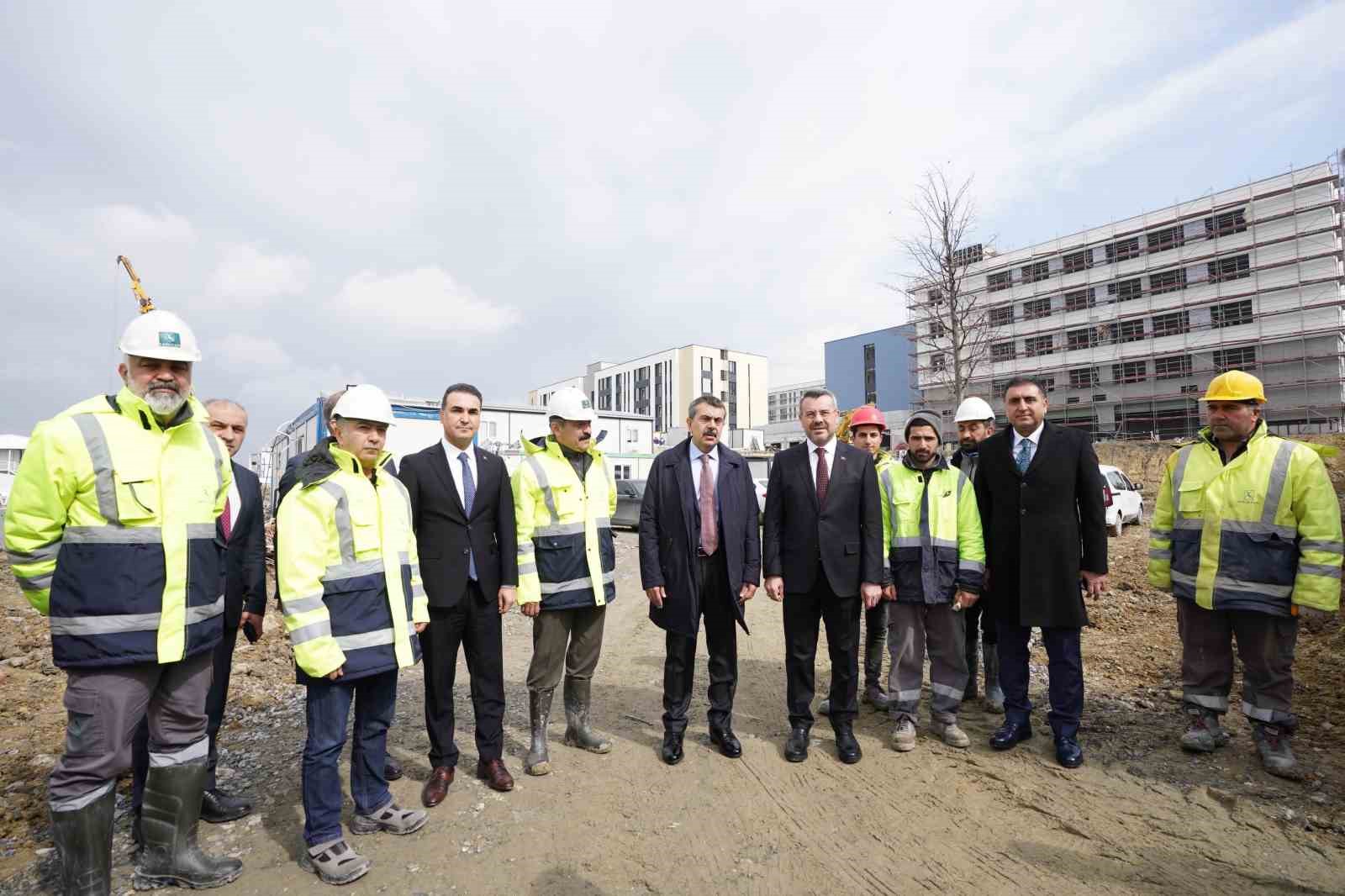 Esenyurt’ta bulunan Türkiye’nin en büyük  lise kampüsünün inşaatı yüzde 91 oranında tamamlandı
