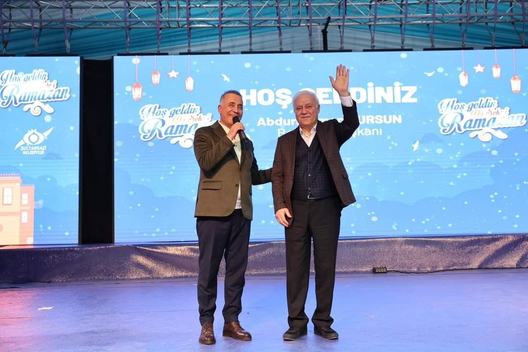 Nihat Hatipoğlu Sultangazililerle buluştu
