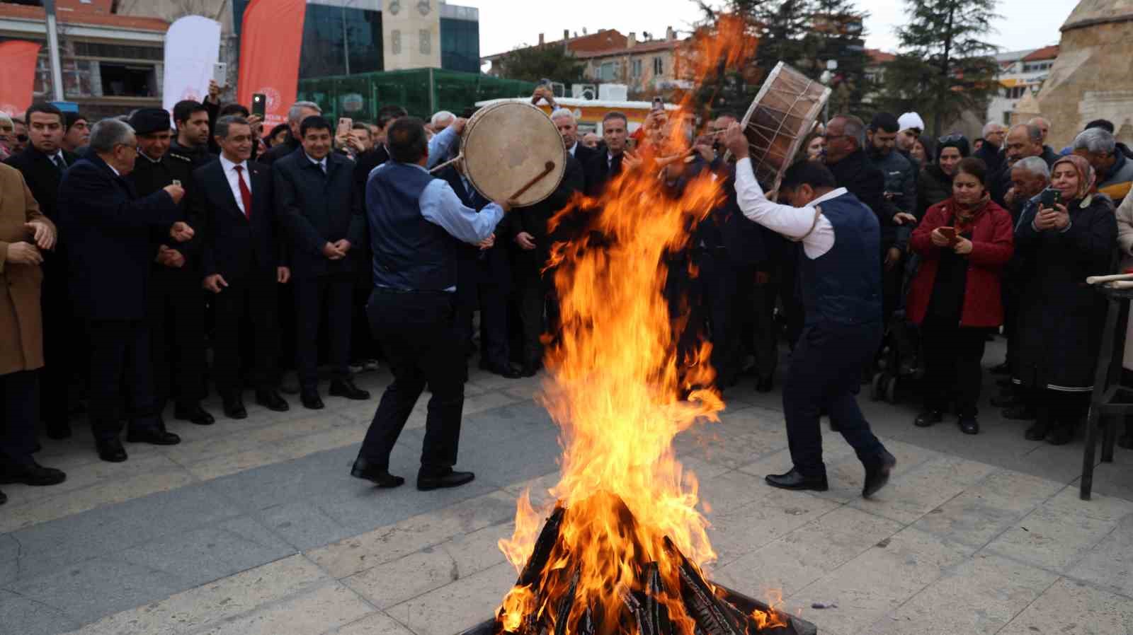 Cacabey’in gölgesinde Nevruz kutlandı