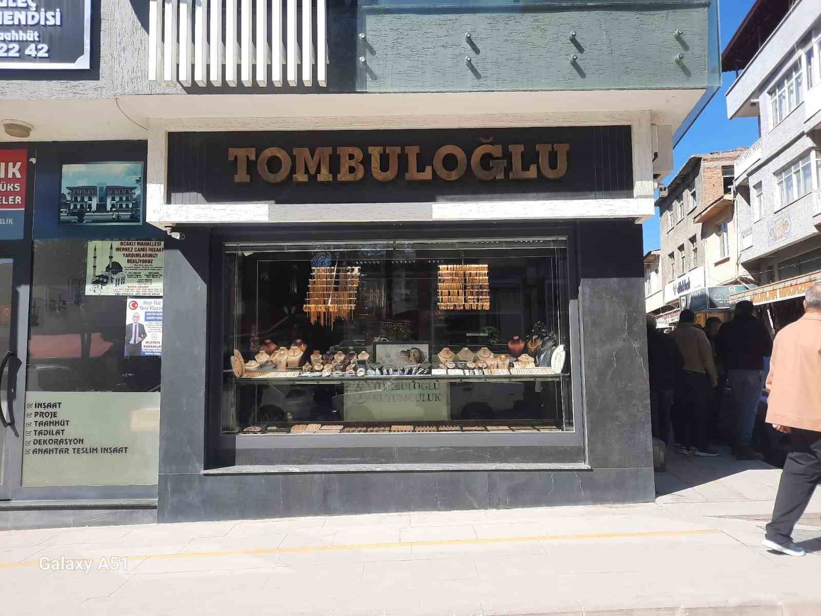 Dinar’da silahlı soygun girişimi