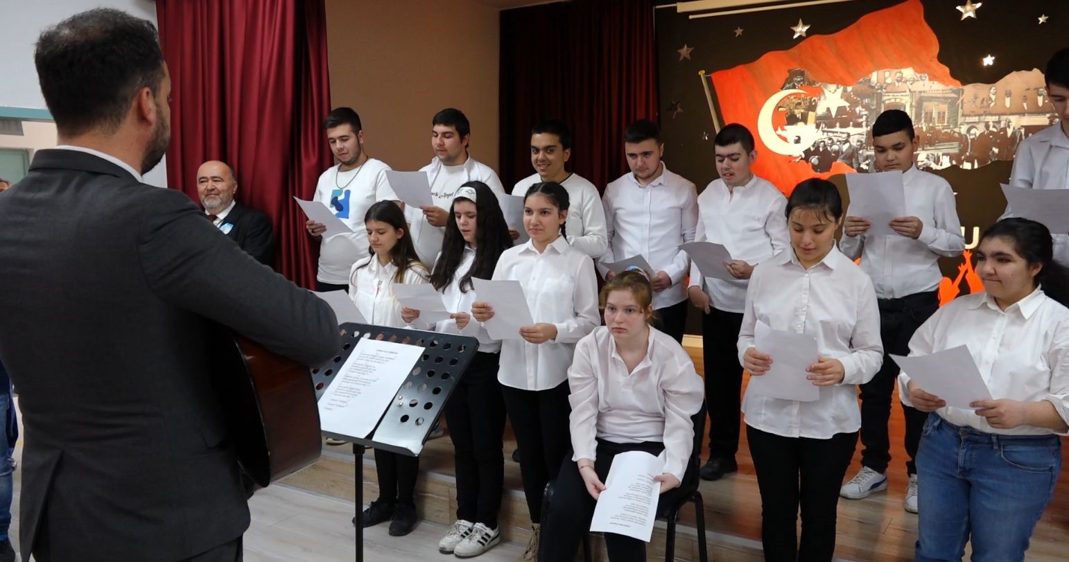 Kırklareli&rsquo;nde &ouml;ğrencilerden &lsquo;bayrak&rsquo; sergisi
