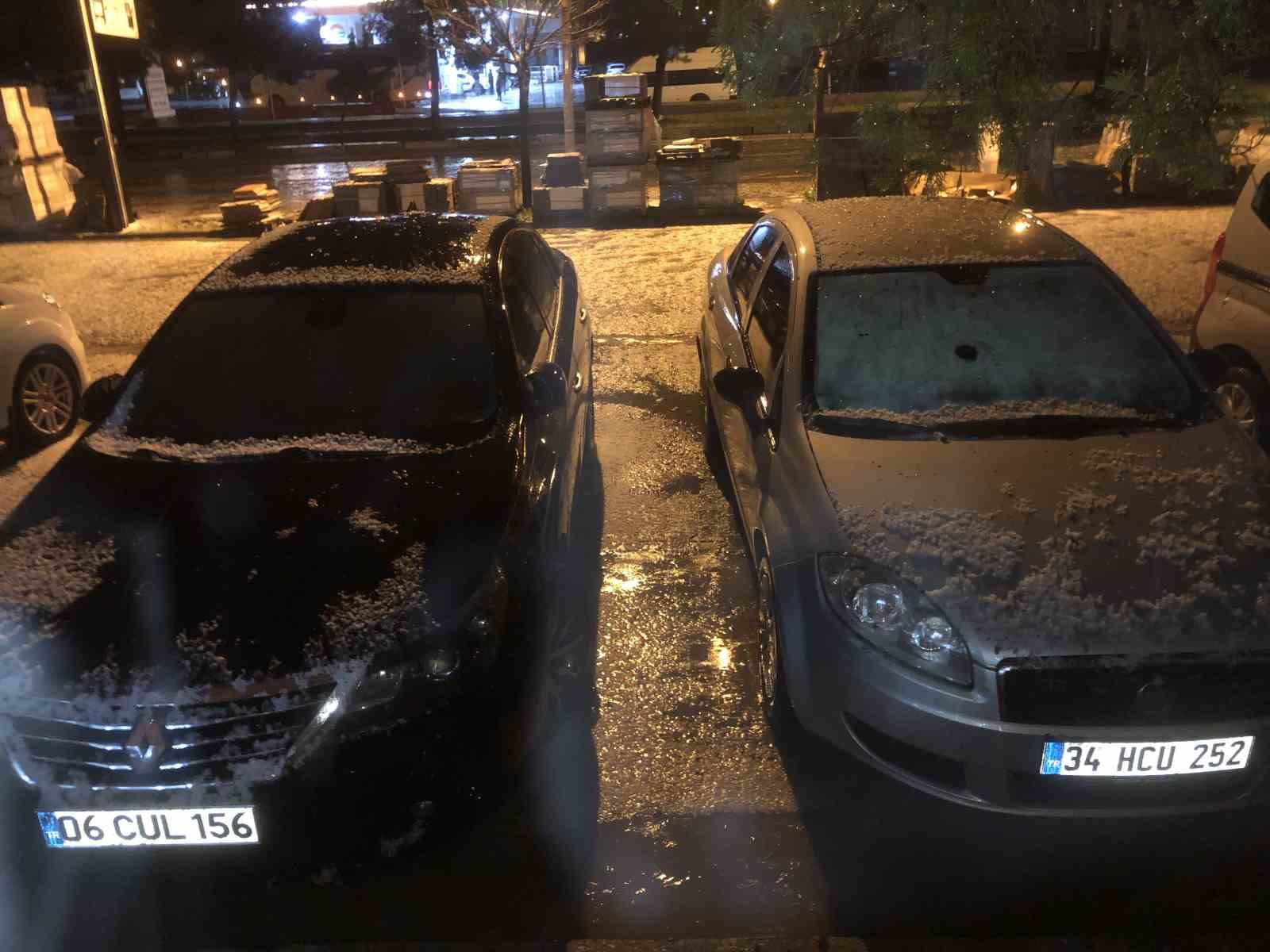 Batman&rsquo;da şiddetli sağanak ve dolu yağışı etkili oldu
