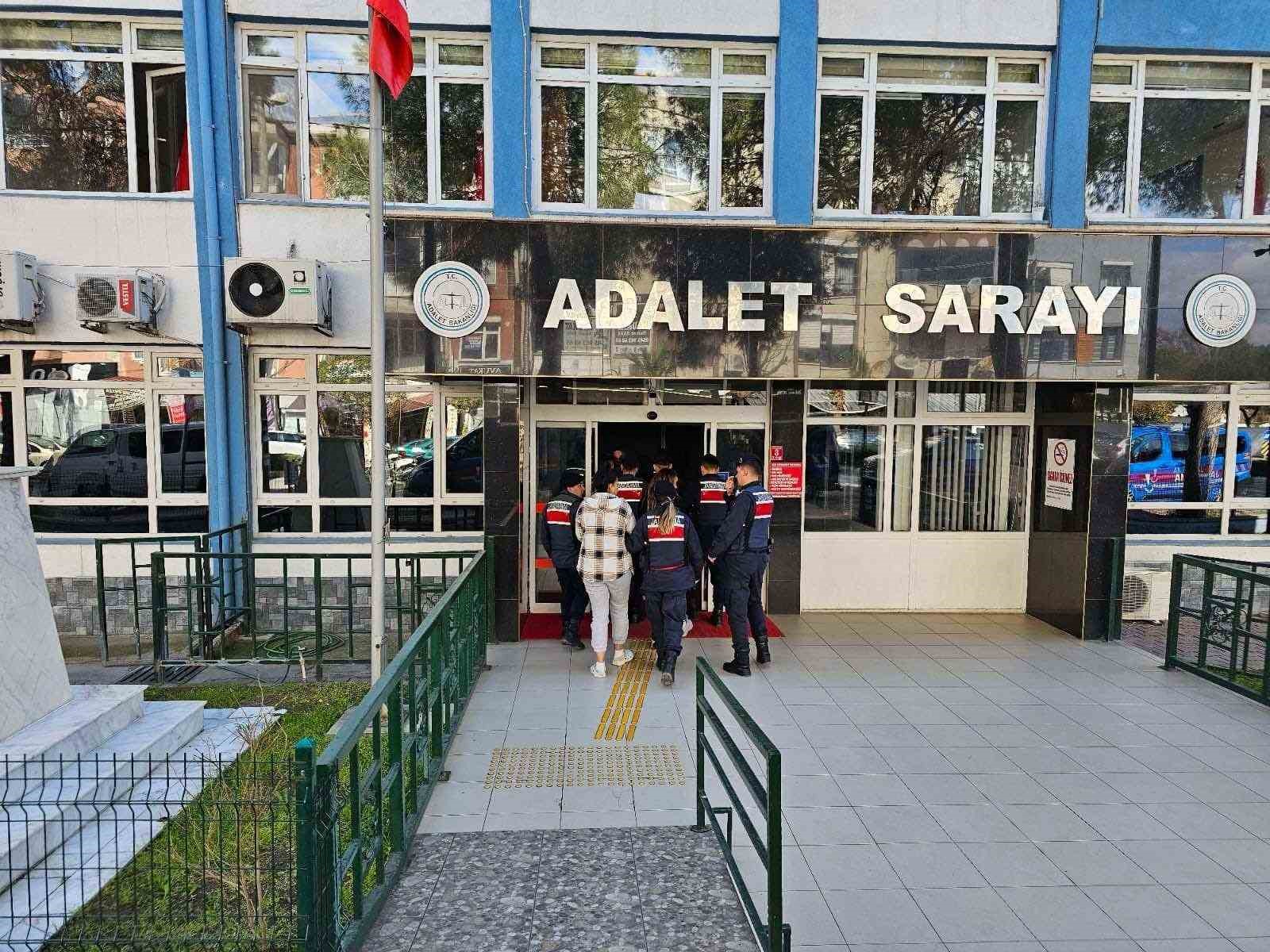 Uyuşturucu operasyonunda 4 tutuklama