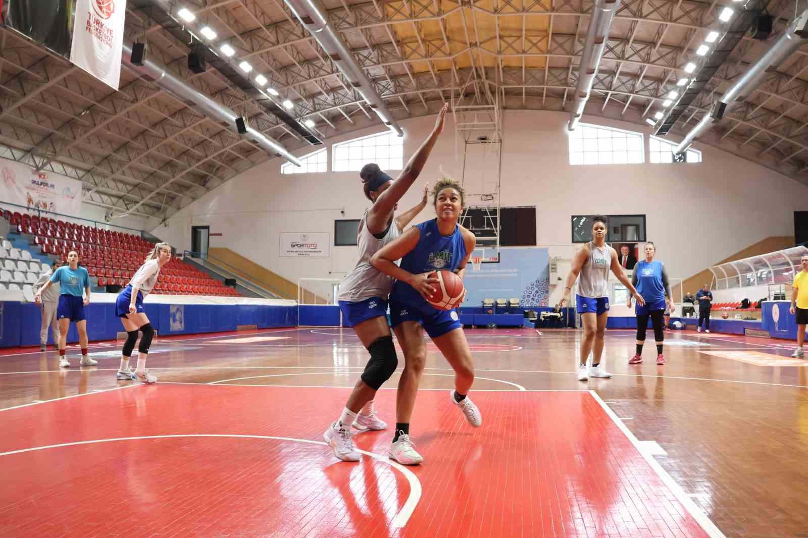 İzmit Belediyespor’da hedef Galatasaray