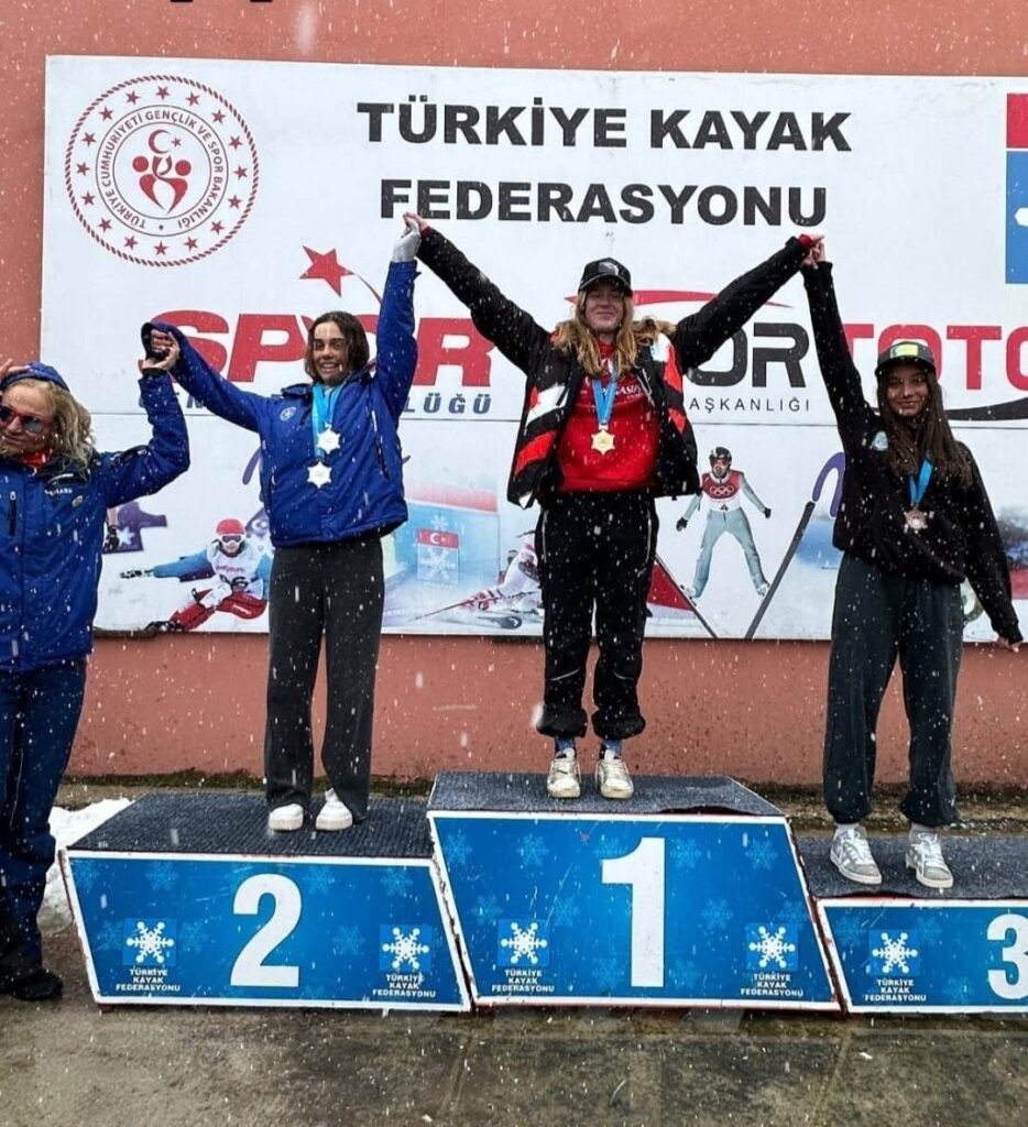 Kayakta Türkiye 3. oldu
