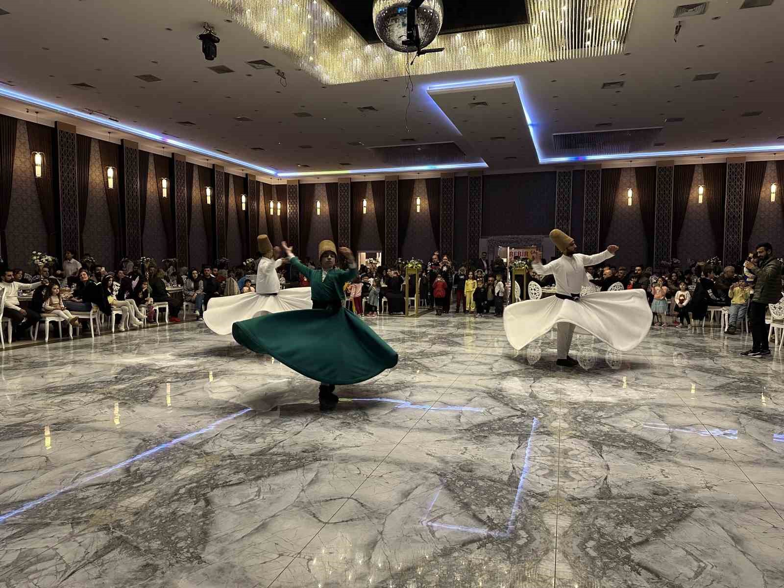 Diyarbakır&rsquo;da eczacılar iftar yemeğinde buluştu
