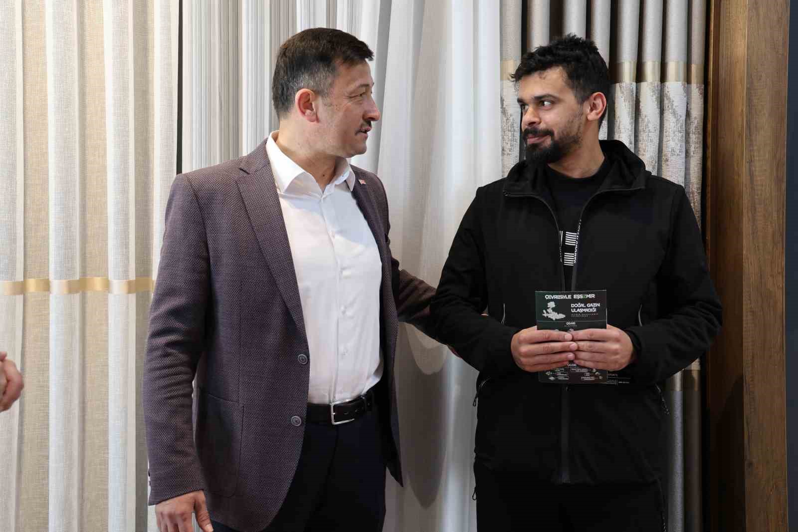 Hamza Dağ&rsquo;dan &Ouml;zg&uuml;r &Ouml;zel&rsquo;e: &ldquo;Se&ccedil;im yaklaştık&ccedil;a CHP&rsquo;nin en kısa s&uuml;reli genel başkanı olma korkusu var&rdquo;
