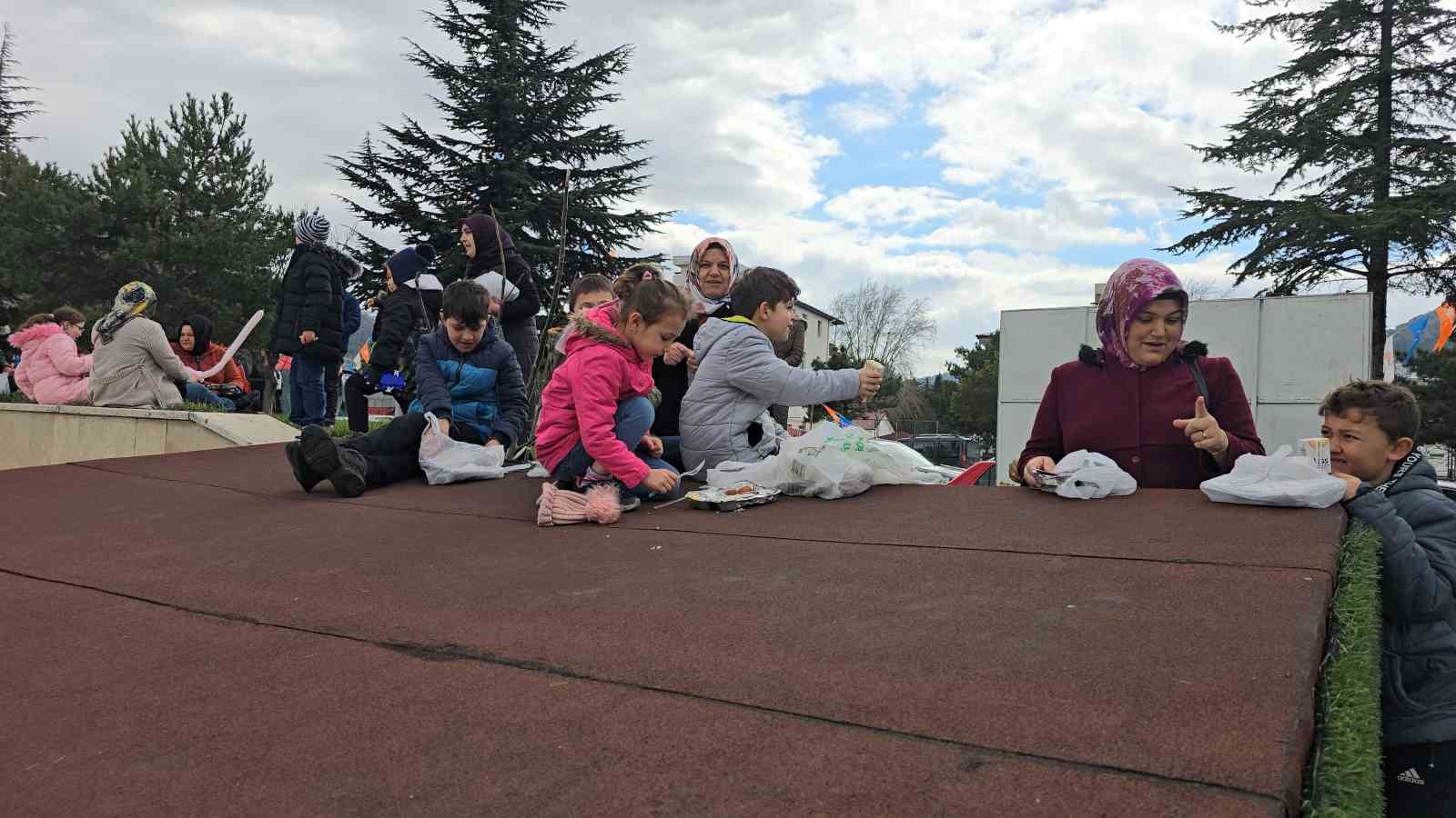 Tokat’ta Ramazan’ın coşkusunu çocuklar tekne orucu iftarıyla yaşadı