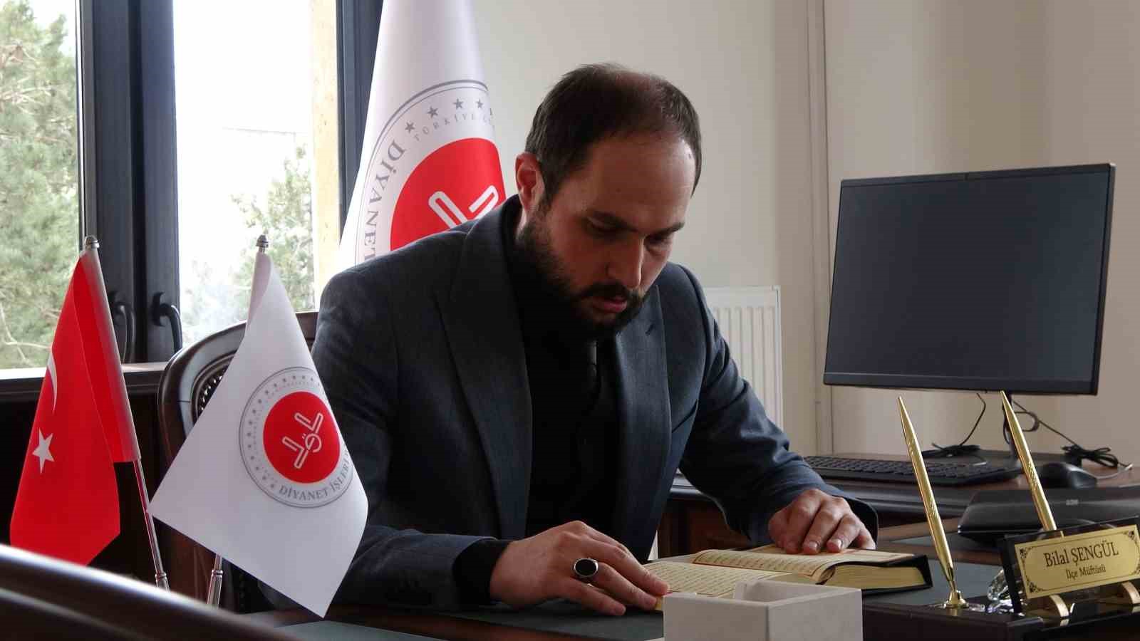 M&uuml;ft&uuml; Şeng&uuml;l: &ldquo;Oru&ccedil; ibadetini hakkıyla yerine getirmek gerekiyor&rdquo;
