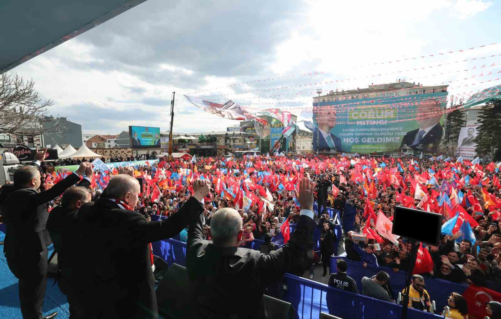 Cumhurbaşkanı Erdoğan: "Şu anda terör örgütlerinin kaçacak delik aradıklarını görüyoruz"