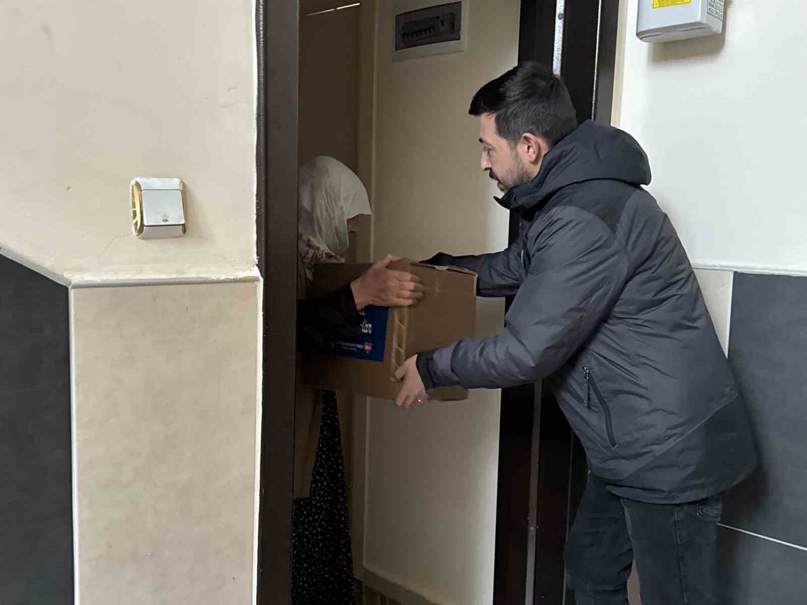 Çorum Belediyesi’nden güngörmüşlere Ramazan ve bayram hediyesi