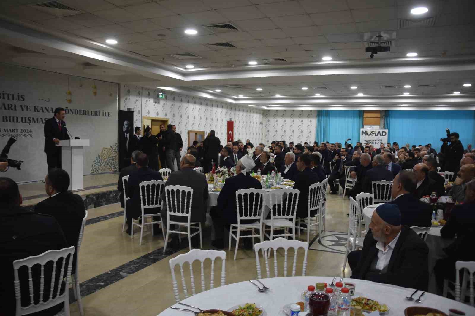 Cumhurbaşkanı Yardımcısı Yılmaz: "Özellikle tekstil alanında Bitlis tüm bölgenin üretim merkezi haline geliyor"