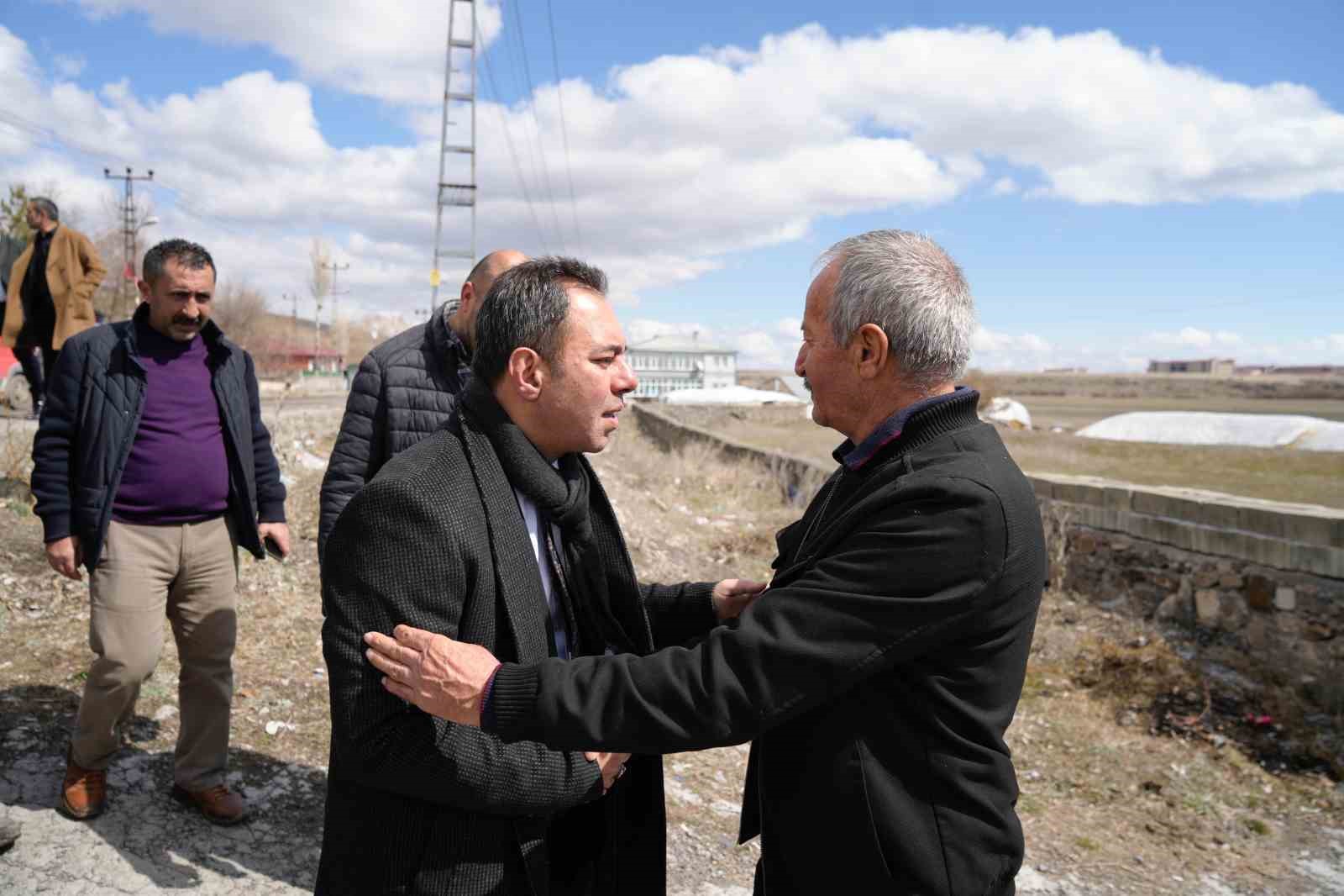 Kars&rsquo;ta vatandaşlardan Senger&rsquo;e tam destek
